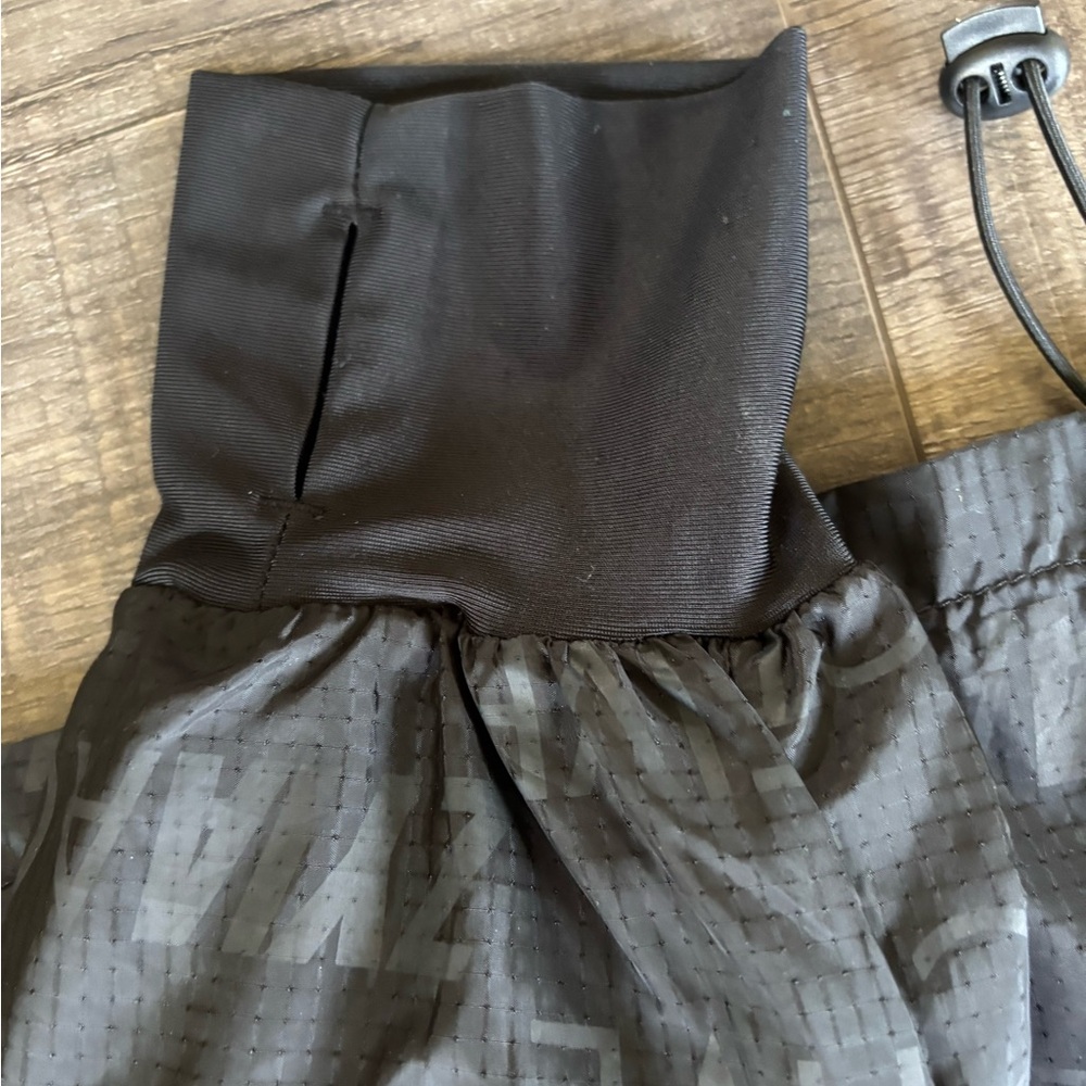 ZYIA Black Lightweight Jacket - Picture 2 of 5